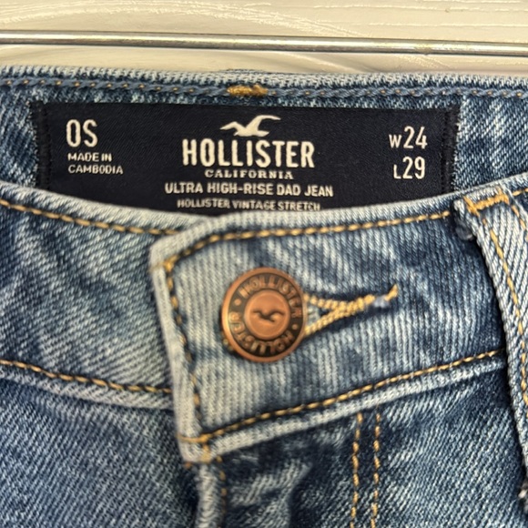 Hollister Jeans - Picture 2 of 4